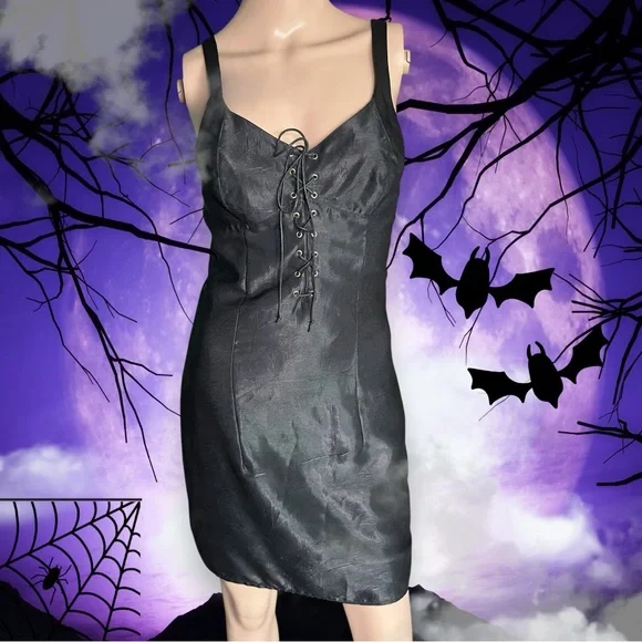 🦇Vintage Y2K Halloween Gothic Paris Laceup Dress🦇 - Picture 2 of 16